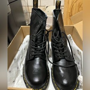 Dr. Martens 1460 Boot - women’s